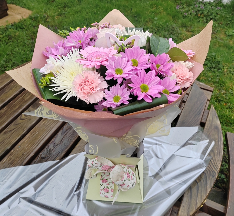 Florists choice bouquet flowers delivery harold wood local romford present gift flowers, florist, havering, delivery