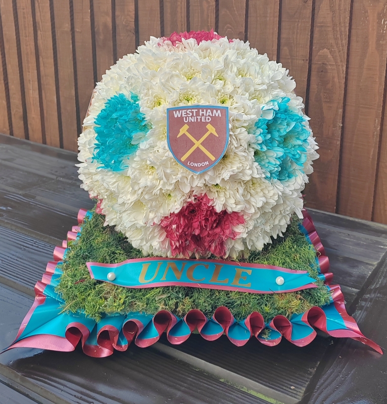 Football, ball, west ham, hammers, irons, whufc, arsenal, gunners, tottenham hotspur, spurs, funeral, flowers, tribute, romford, harold wood, havering, delivery