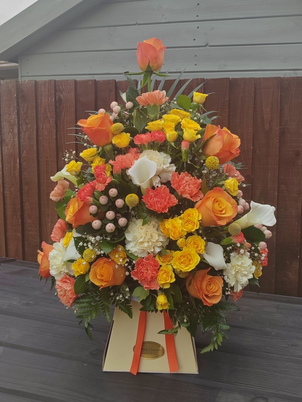 bouquet, bunch, birthday flowers, handtie, flowers, gift, bunch, florist, birthday, anniversary, harold wood, romford, havering, brentwood, dagenham, delivery