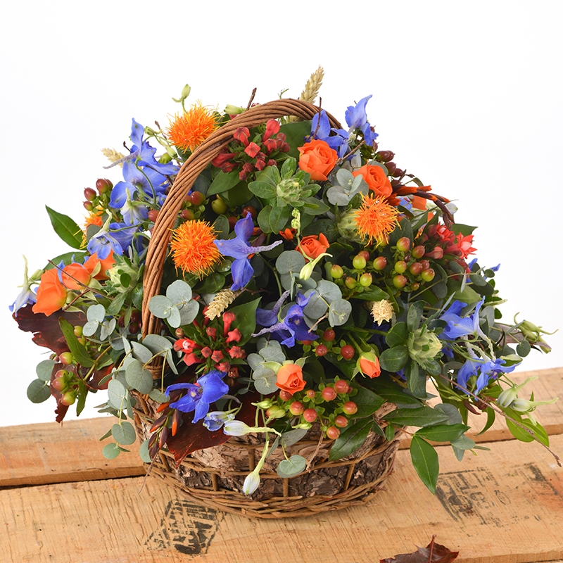 basket, arrangement, flowers, oasis, funeral, gift, anniversary, birthday, flowers, tribute, florist, harold wood, romford, havering, delivery