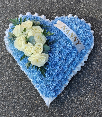 heart, blue, white, male, female, funeral, tribute, wreath, oasis, flowers, florist, delivery, harold wood, romford havering, brentwood, dagenham