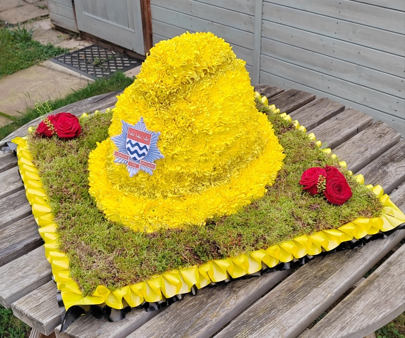 firefighter, fireman, fire woman, lfb, fire brigade, helmet, wreath, bespoke, tribute, flowers, funeral, oasis, harold wood, romford, havering, brentwood, dagenham, delivery