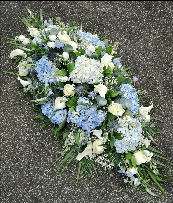 casket, coffin, spray, hydrangea, blue, white, male, female, funeral, tribute, flowers, oasis, harold wood, romford, havering, delivery