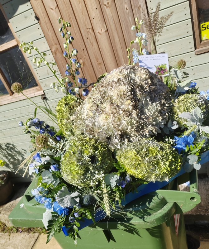 turtle, sea turtle, tortoise, green, shell, bespoke, tribute, wreath, oasis, funeral, flowers, florist specialist, harold wood, romford, havering, brentwood, dagenham, delivery