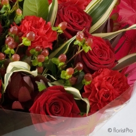 ruby red wedding anniversary flowers valentine bouquet valentine's flowers love gift roses florist harold wood romford same day delivery