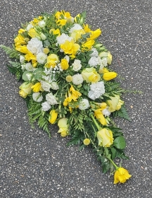 coffin, spray. casket, tribute, flowers, funeral, yellow, white, deluxe, florist, harold wood, romford, havering, brentwood, dagenham, delivery