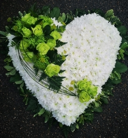 heart, green, roses, irish, sympathy, funeral, tribute, wreath, oasis, flowers, florist, delivery, harold wood, romford, havering
