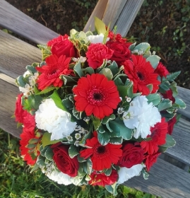 posy, posies, red, white, funeral, tribute, flowers, florist, delivery, harold wood, romford, havering