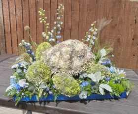 turtle, sea turtle, tortoise, green, shell, bespoke, tribute, wreath, oasis, funeral, flowers, florist specialist, harold wood, romford, havering, brentwood, dagenham, delivery